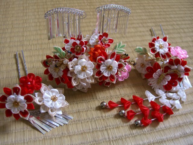 七五三 日本髪 かんざし ３点セット 髪飾り 売買されたオークション情報 Yahooの商品情報をアーカイブ公開 オークファン Aucfan Com