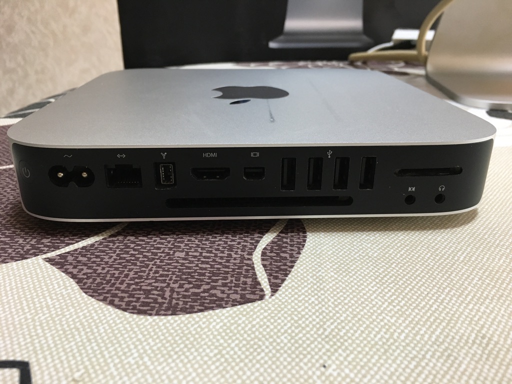 Apple/Mac mini 2010(A1347)/2.4GHz C2D/2GB/320GB/MacOS High Sierra & Apple/Cinema Display 20-inch セット