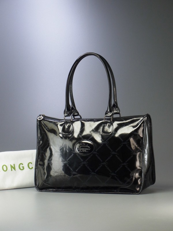 ロンシャン LONGCHAMP ル プリアージュ ロンシャン、パリの美大生から 