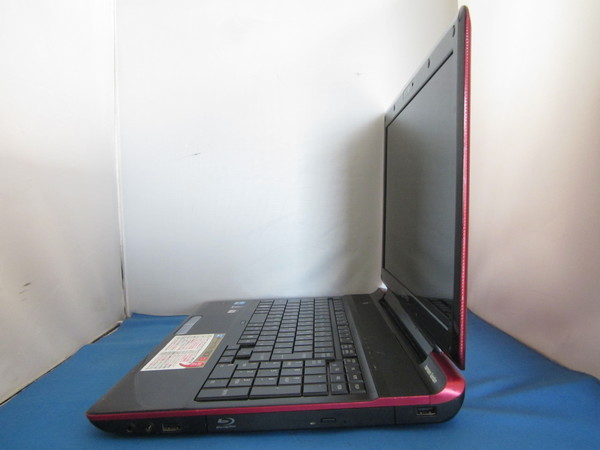 Qosmio dynabook ジャンク 2GB PentiumB950 256GB ジャンク 東芝