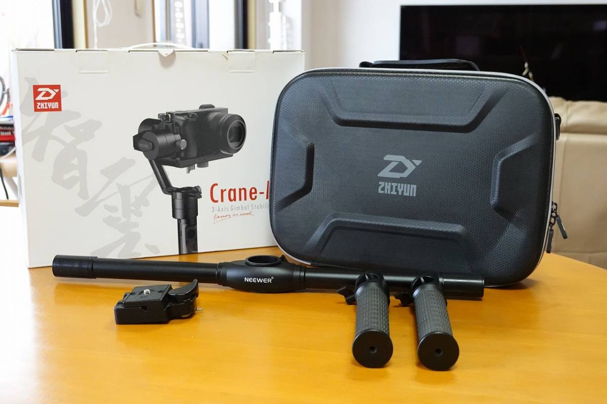 美品 Zhiyun Crane-M 3軸ブラシレスハンドヘルドジンバル