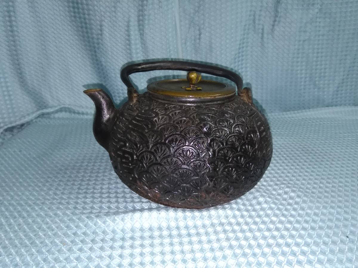 茶道具 鉄瓶 漢詩と鶴彫刻模様 南部