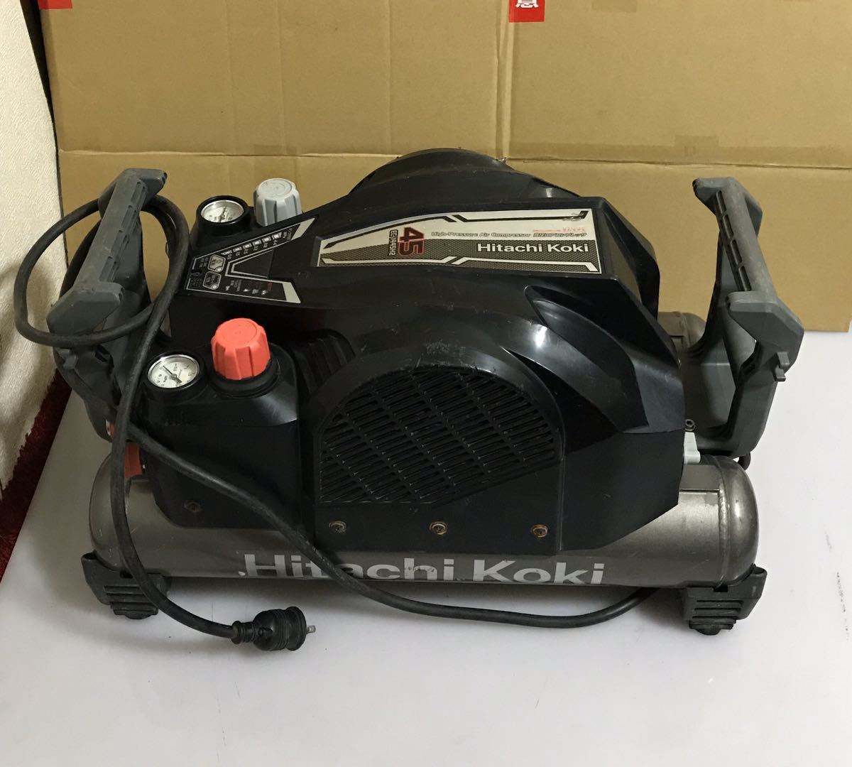 美品 HITACHI 高圧エアコンプレッサ EC1445H2 電源確認のみ