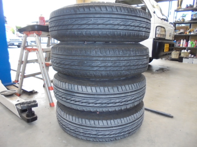 200系ハイエース等TRDアルミ GOODYEAR EAGLE♯1タイヤセット