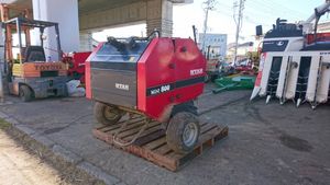 ViconロールベーラRP1202の出品