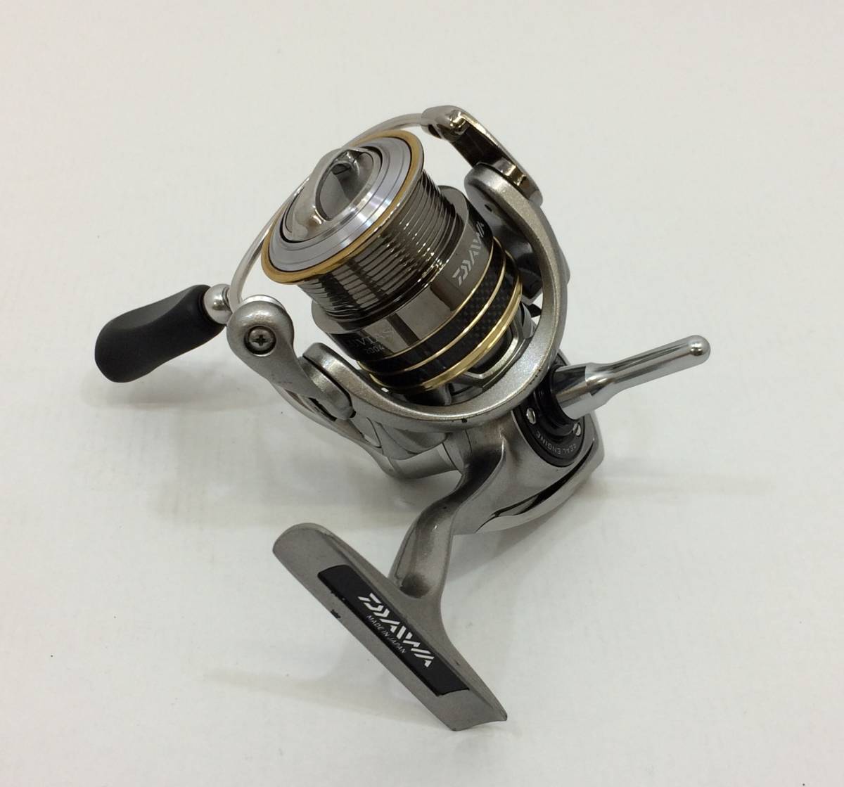 中古】DAIWA 12'LUVIAS 2004 / ダイワ ルビアス 2004 スピニングリール