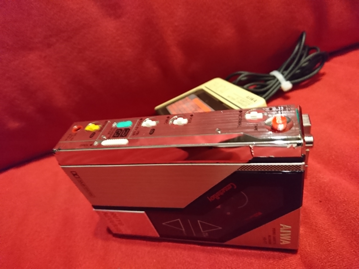 AIWA HS-F2 HS-F7 AIWA CassetteBoy カセットプレーヤー・現状品 AIWA