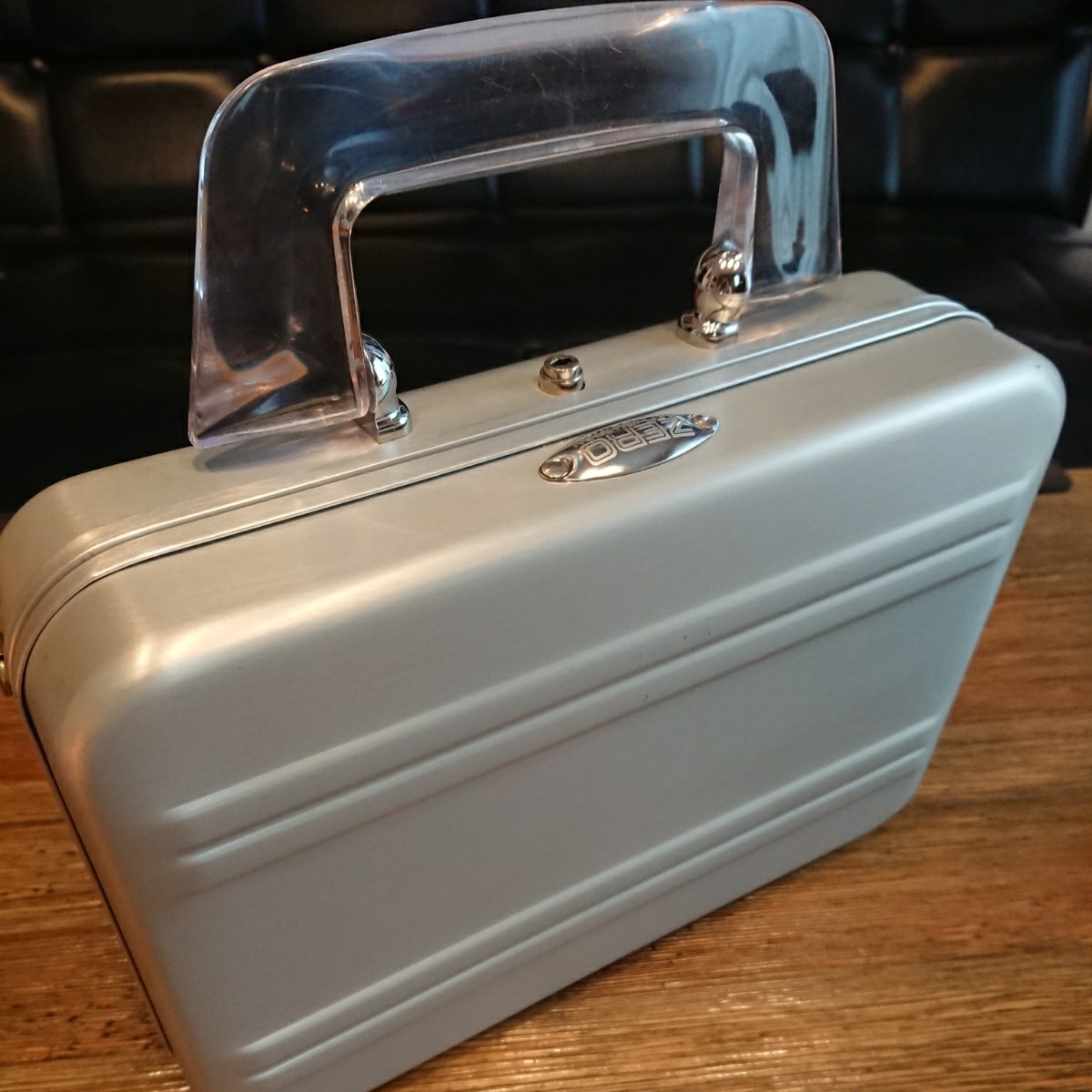 ゼロハリバートン ZERO HALLIBURTON LMA-SIミニ スモール アタッシュケース カギ、ストラップ付き クリアハンドル