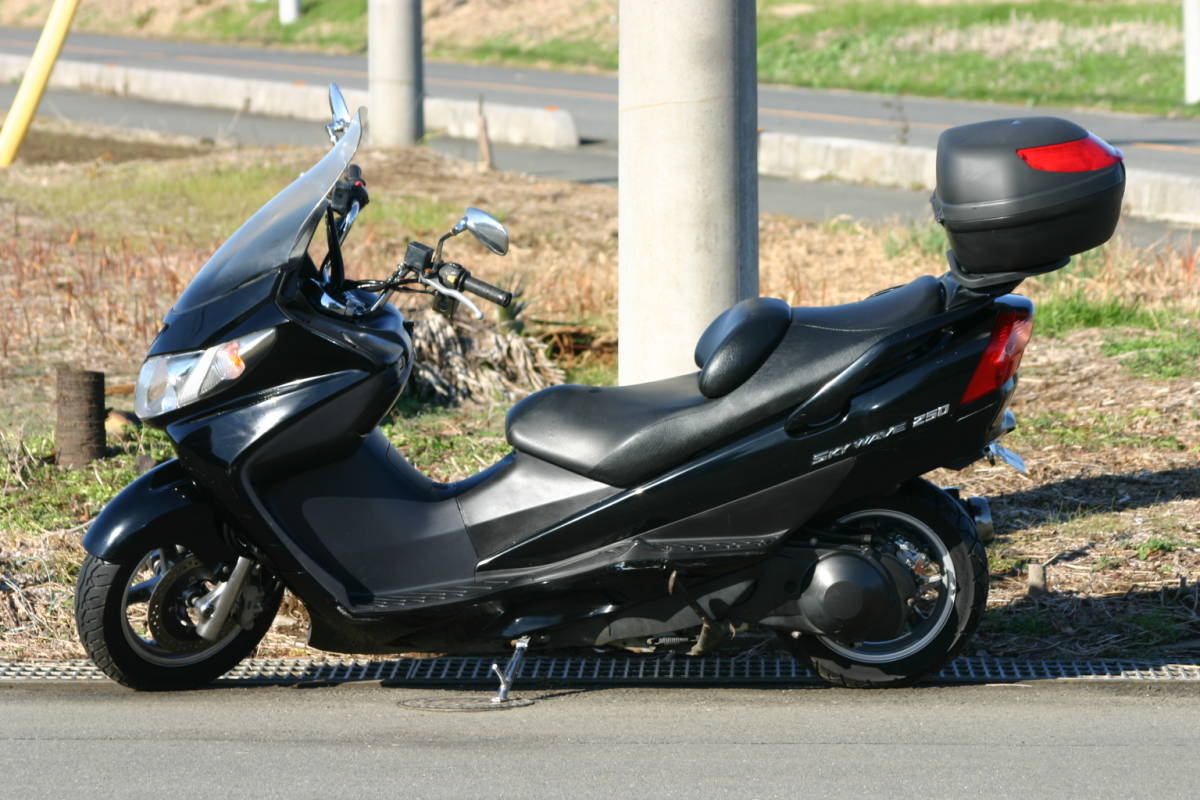 自賠責保険付-埼玉発433】SUZUKI スカイウェイブ(CJ43A)ブラック 通勤車両グリップヒーター＆BOX付 (沖縄県優遇あり) 自賠責保険付-埼玉発433】SUZUKI スカイウェイブ(CJ43A)ブラック 通勤