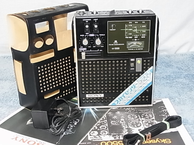 SONY ICF-5500 時代を超えた「男の『超』一流品」なのである 　BCLラジオ 中古再生品 181021115