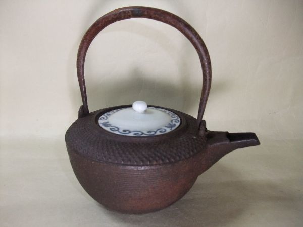 □茶道具 酒器 鉄瓶 銚子 蓋陶器 骨董□ 鉄瓶 銚子 酒器 アンティーク 年代