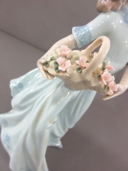 きれいな花ばかり LLADRO(リヤドロ) LLADRO 小物 リヤドロ 010.05222