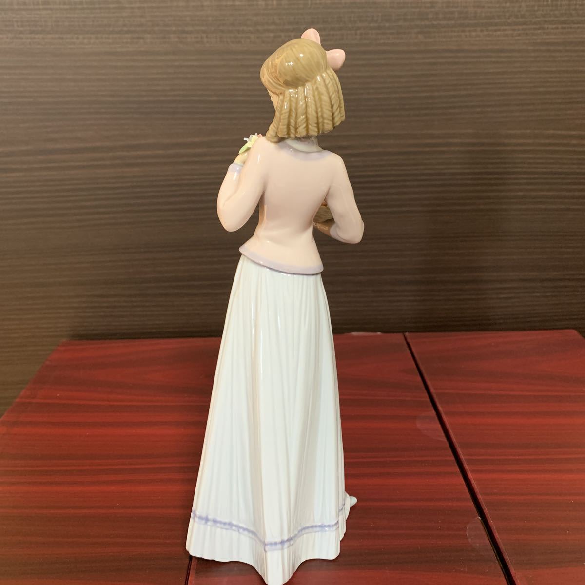 会員限定・希少LLADRO リヤドロ 『春の香り』箱付 陶器 会員限定