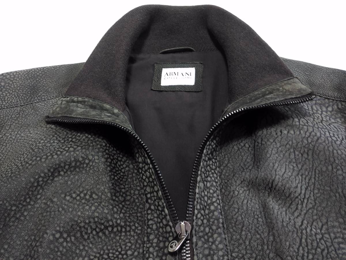 ARMANI COLLEZIONI 象革の型押しとなる、ニットリブ付き【メンズ 