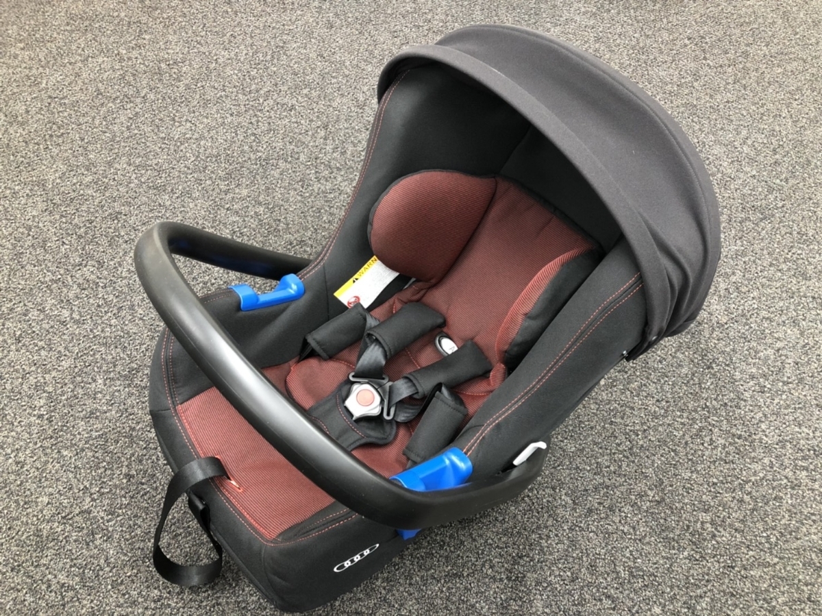 中古 Audi 純正ベビーシート Audi ベビーシート(G0) ISOFIXベース付き 