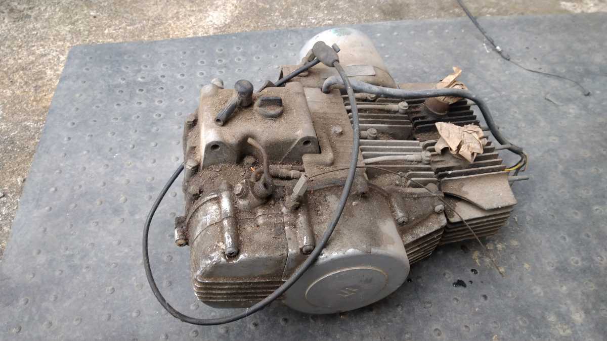 新品，低価 スズキ ウルフ T125 エンジン 空冷2st(エンジン本体)｜売買されたオークション情報、yahooの商品情報をアーカイブ公開 - オークファン スズキ用