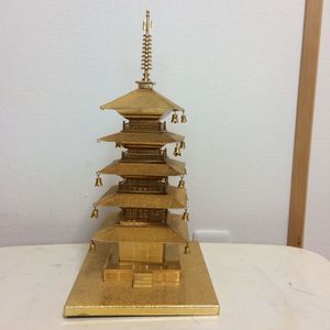 岡本瀧 木製 模型 法隆寺 五重塔 共箱 置物 和風 置物 美術 国宝