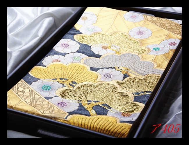 SALE，格安 ア405 厳選西陣逸品 正絹 お振袖に 松文様 優雅な装い 六通柄高級美術袋帯 検 袋帯名古屋帯簪帯締め(仕立て上がり)｜売買されたオークション情報、yahooの商品情報をアーカイブ公開 - オーク 仕立て上がり