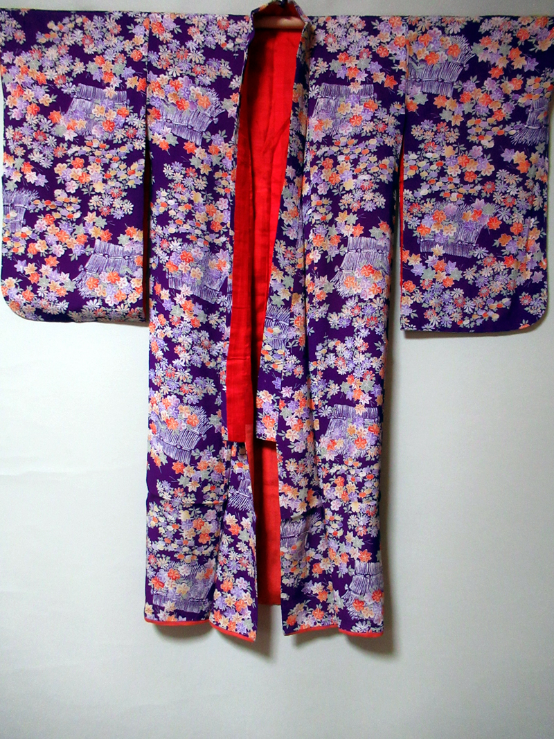縮緬錦紗 アンティーク 錦紗縮緬 花鳥模様刺繍時代衣装五つ紋振袖 ミニ