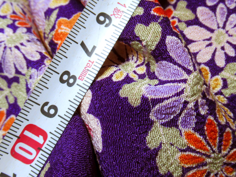 縮緬錦紗 アンティーク 錦紗縮緬 花鳥模様刺繍時代衣装五つ紋振袖 ミニ