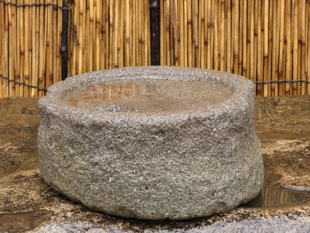 敷石 直径31 重量 庭石 飛石 石臼 天然石 植木 庭木 売買されたオークション情報 Yahooの商品情報をアーカイブ公開 オークファン Aucfan Com