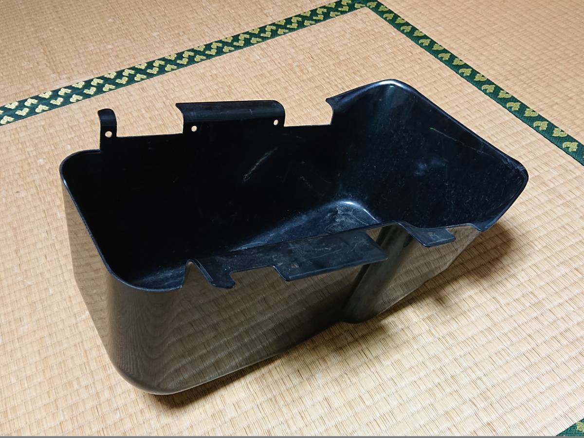 ズーマー シートアンダーボックス ホンダ AF58 シート下ボックス