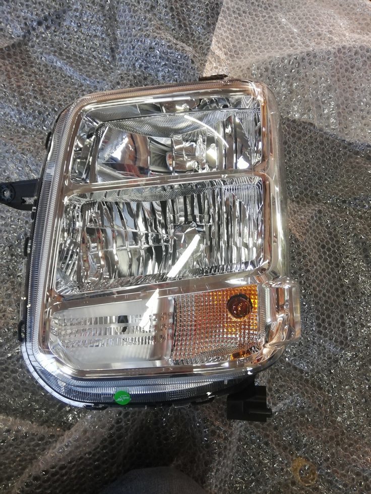 令和2年 DA17W 新車外し エブリイワゴン ヘッドライトAssy