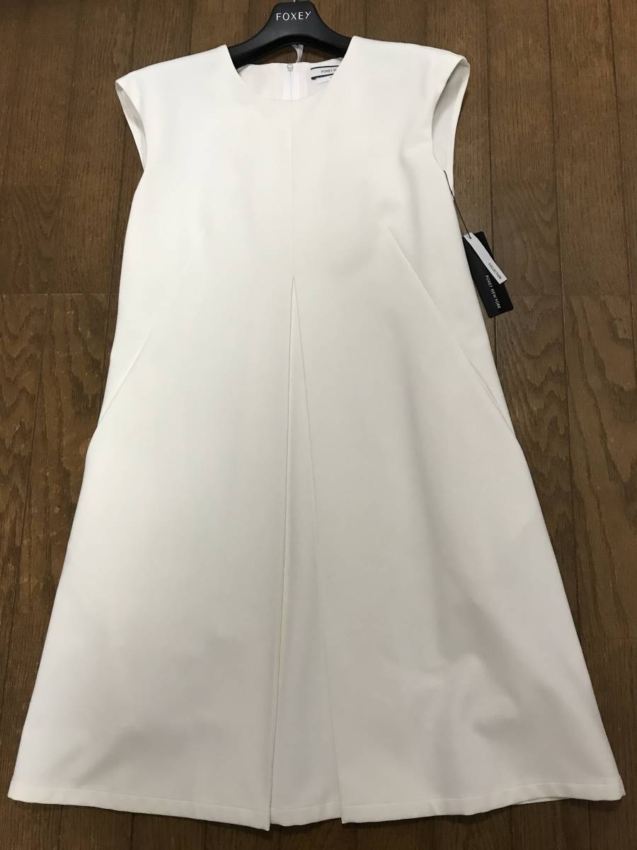 FOXEY NEW YORK コレクション ワンピース ホワイト 40サイズ