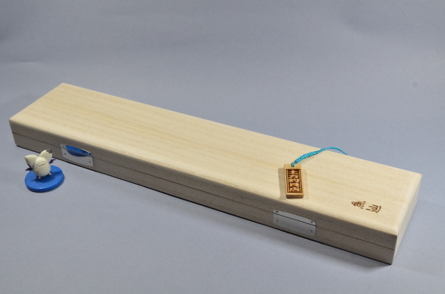| 10本入 桐浮子箱 泡水工房 50(awa-070208) へら おり釣具 へら鮒釣具多数！ へら竿 ONLINE MFC 松岡釣具 へらぶな専門店 SHOP 8列（50ｃｍ） 夢心