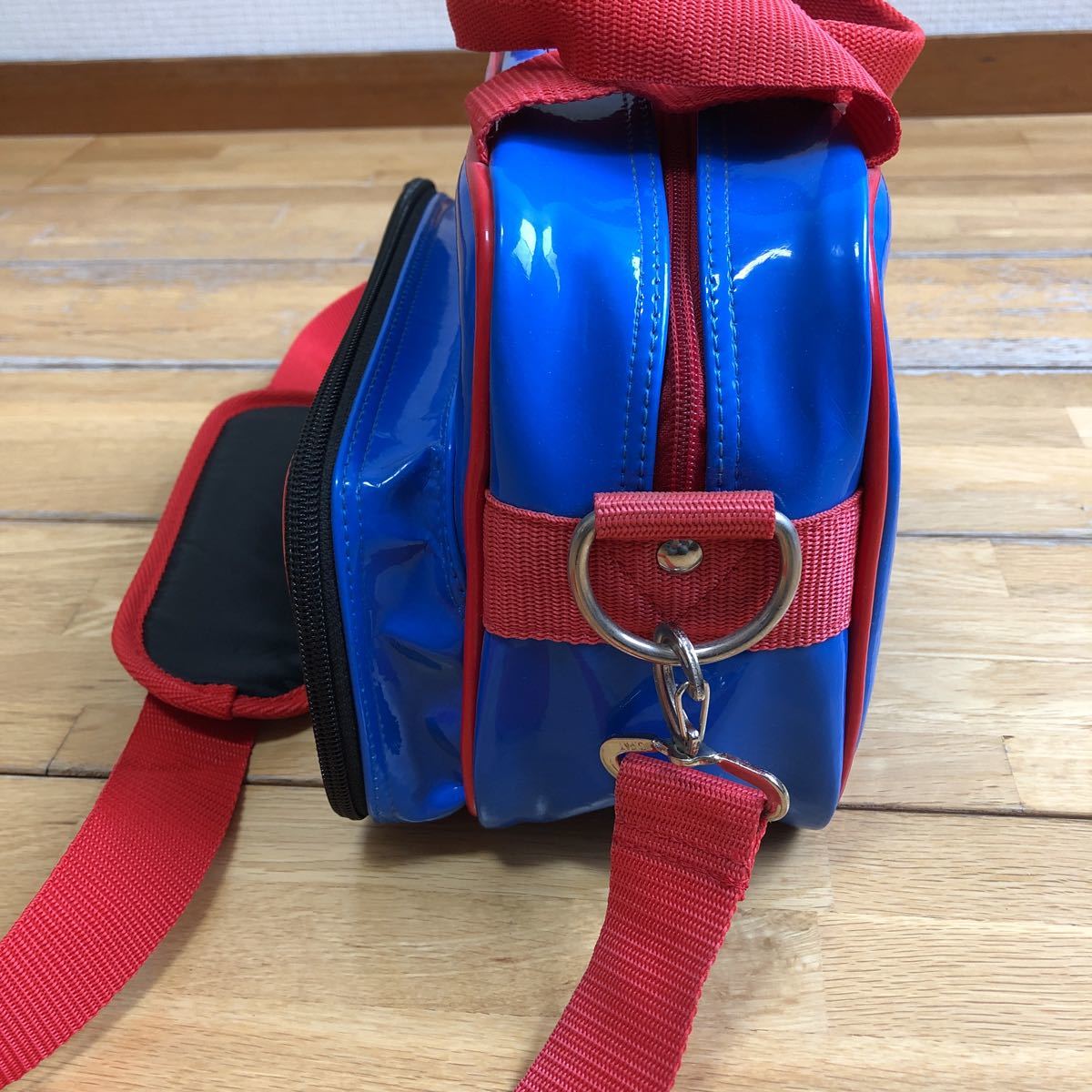 ミズノ 未使用 ショルダーバッグ ネイビー 新品未使用 新品未使用ミズノ MIZUNO ワンショルダーバッグ - ミニショルダーバッグ ボディバック ロゴ ショルダーバック 縦型 ポーチ 価格.com