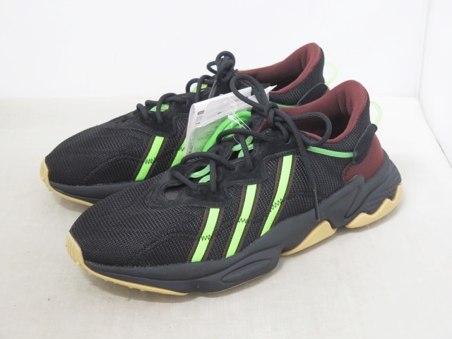 T adidas Pusha Samba Thorn Originals x Look: First | オリジナルス
