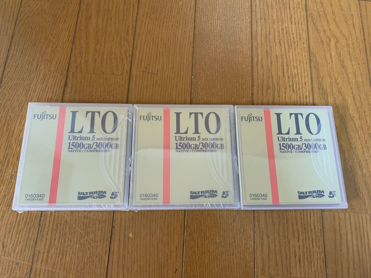 未使用品 FUJITSU LTO Ultium 5 DATA CARTRIDGE 1500GB/3000GB NATIVE