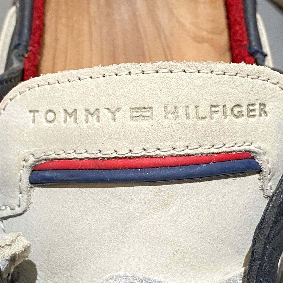 ◇◇値下げ交渉可◇◇【Tommy Hilfiger】トミーヒルフィガー 41サイズ 