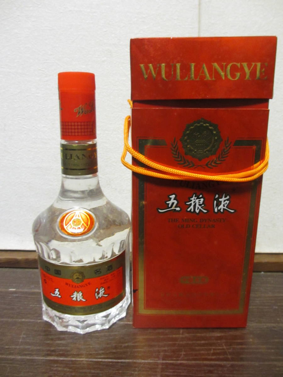 中国名酒五粮液 旧ボトル五糧液 500ml 39% 中国酒 箱なし 人気 古酒