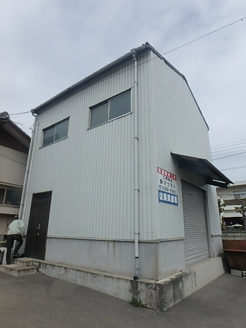 040601鉄骨倉庫階段中二階外装窓付き ガレージ車庫事務所 直