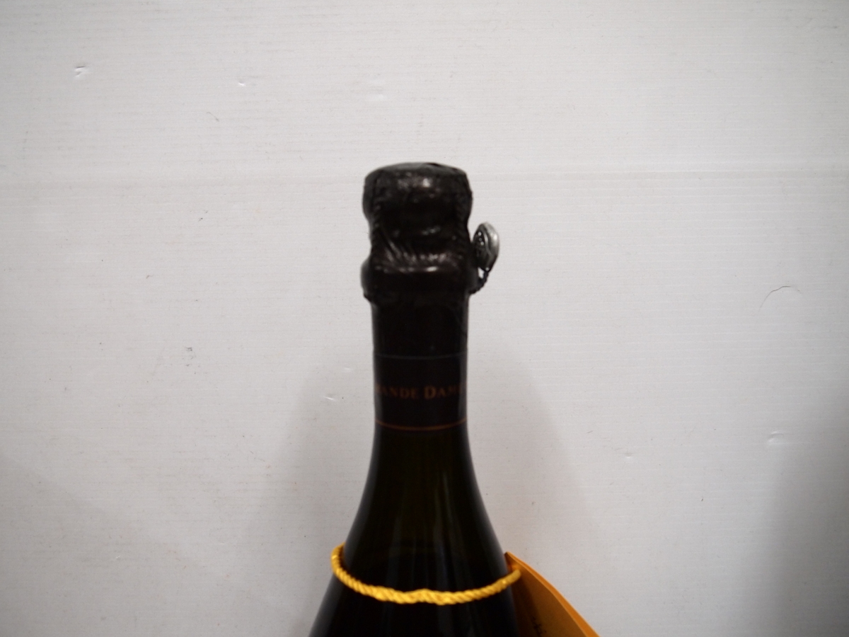 Veuve La Grande Dame Clicquot - 0 Champagne Brut | 1 Rose 750ml 2 