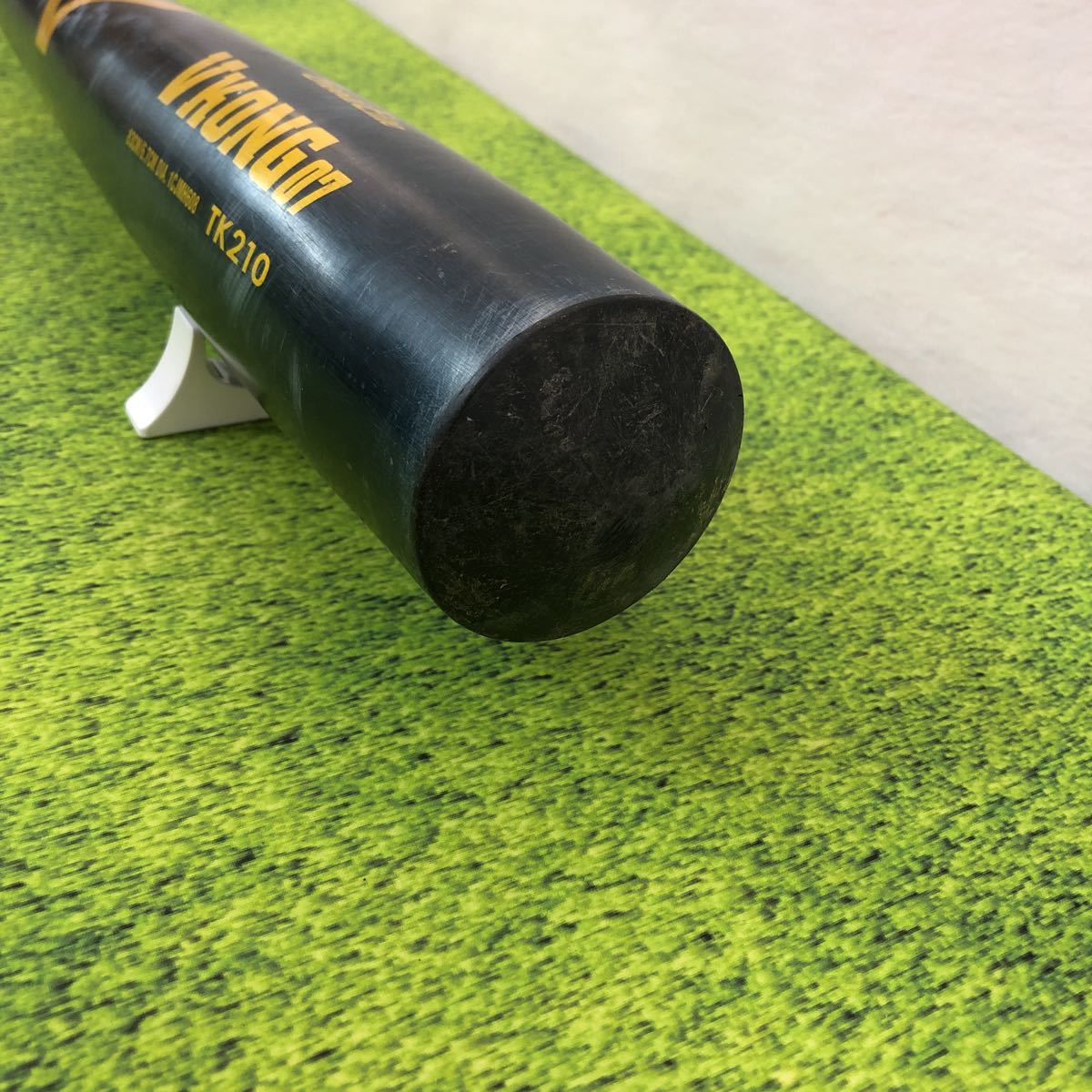 MIZUNO ミズノ | 中学硬式用金属製 ブラック VコングGS(84cm&frasl;平均810g) ミドル(金属製／84cm／平均 硬式用グローバルエリートVコングWR グローバルエリート 価格 VコングGS (野球バット) Vコングゼロ ZERO 小学生軟式用金属製VKONG Vコング｜金属製｜硬式｜バット｜野球｜ミズノ公式オンライン