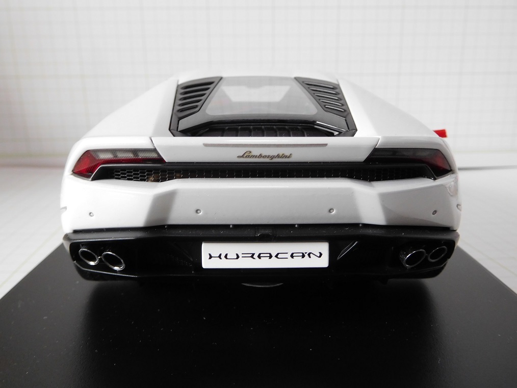 ランボルギーニ ウラカン 1&frasl;18 LP610-4 | AUTOart オートアート MRコレクション スパイダー メタリック ポリスカー lp610の通販 取寄せ 公式通販 ランボルギーニウラカンLP610-4 PASSIONE