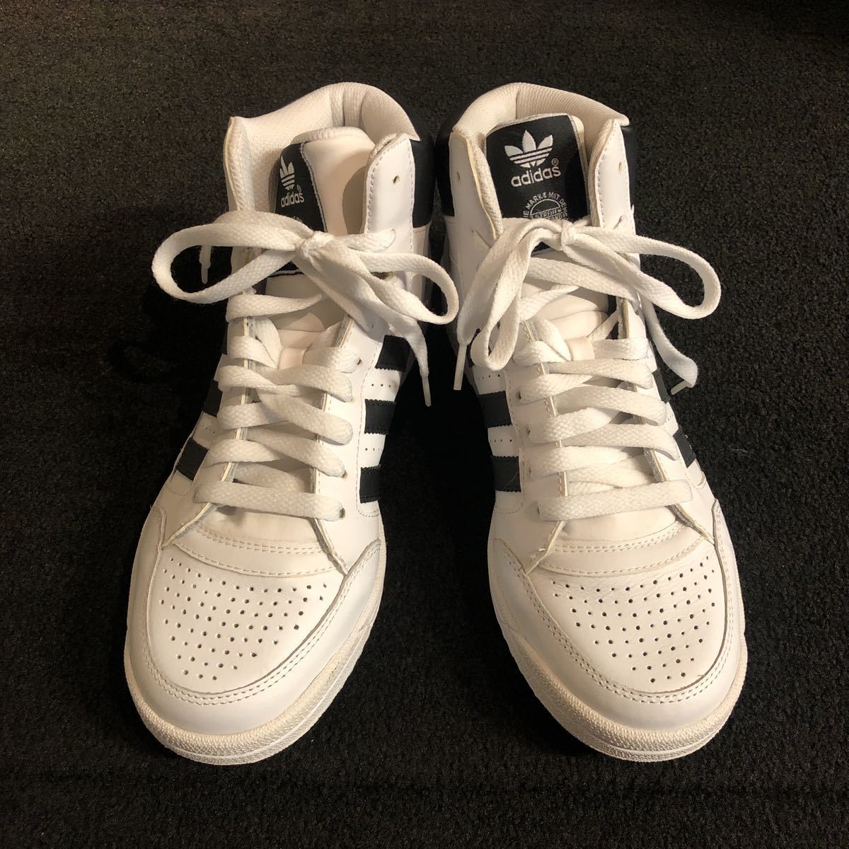 1円オークション！　adidas アディダスハイカットスニーカー　白　25.5センチ