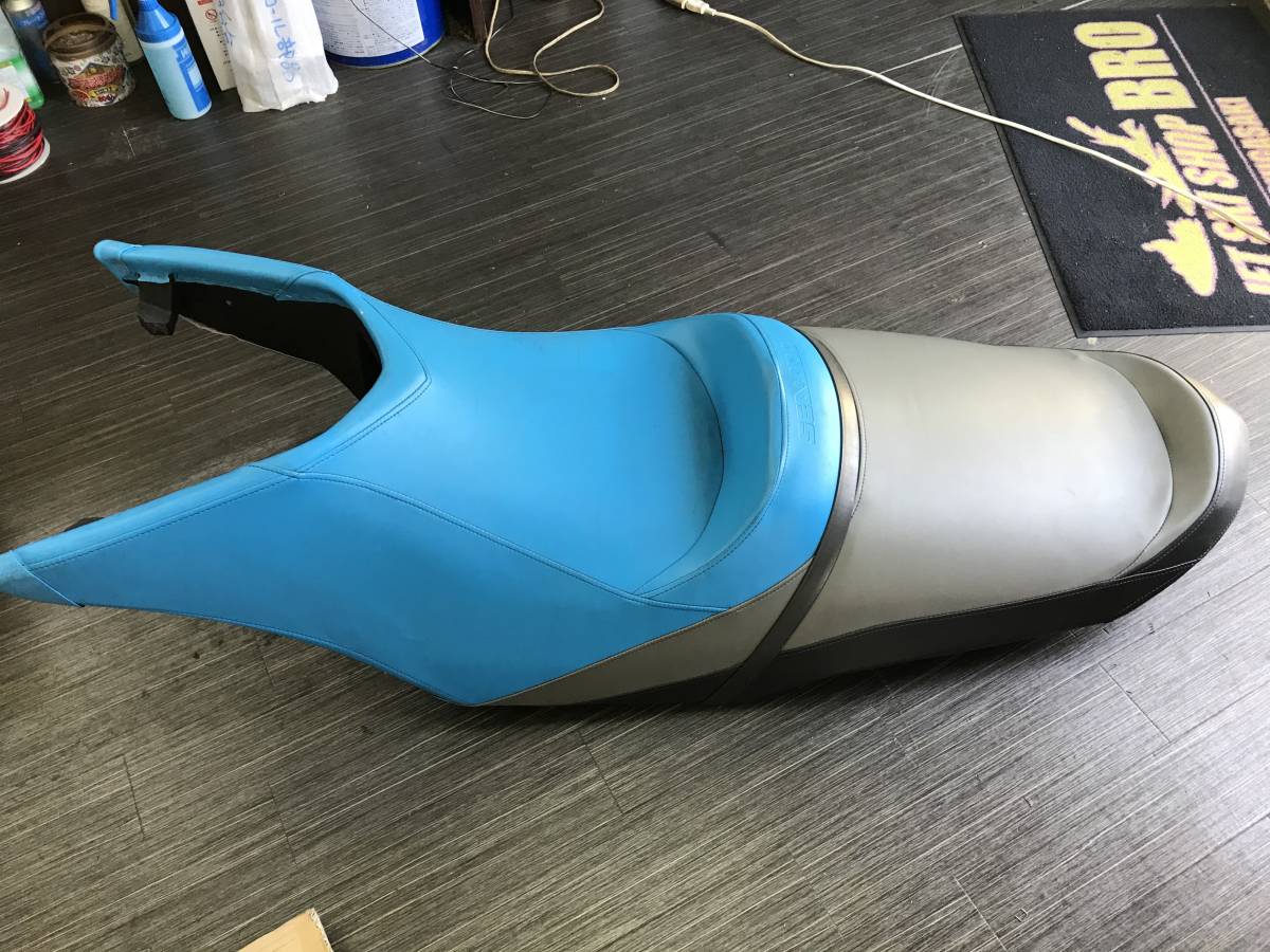 【安い，大人気】 SEA-DOO GTR230 シート(水上オートバイ用)｜売買されたオークション情報、yahooの商品情報をアーカイブ公開 - オークファン 水上オートバイ用