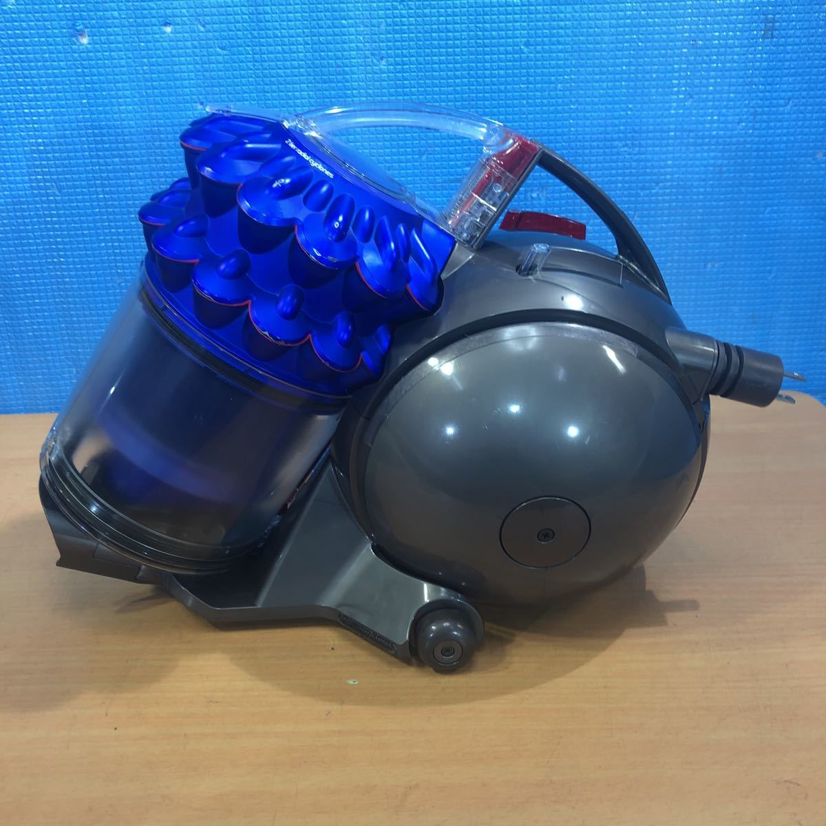 ダイソン★キャニスター掃除機★CY24★ ダイソン キャニスター型サイクロン式掃除機 CY24 ☆本体のみ☆ (15