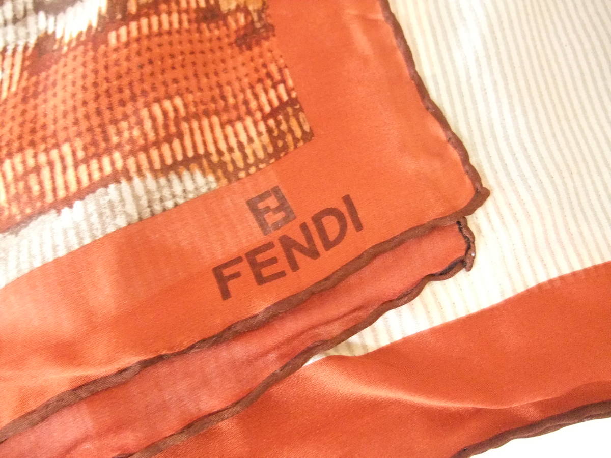 ★FENDI フェンディ/大判スカーフ/90×90cm/絹 100％/イタリア/ブラウン