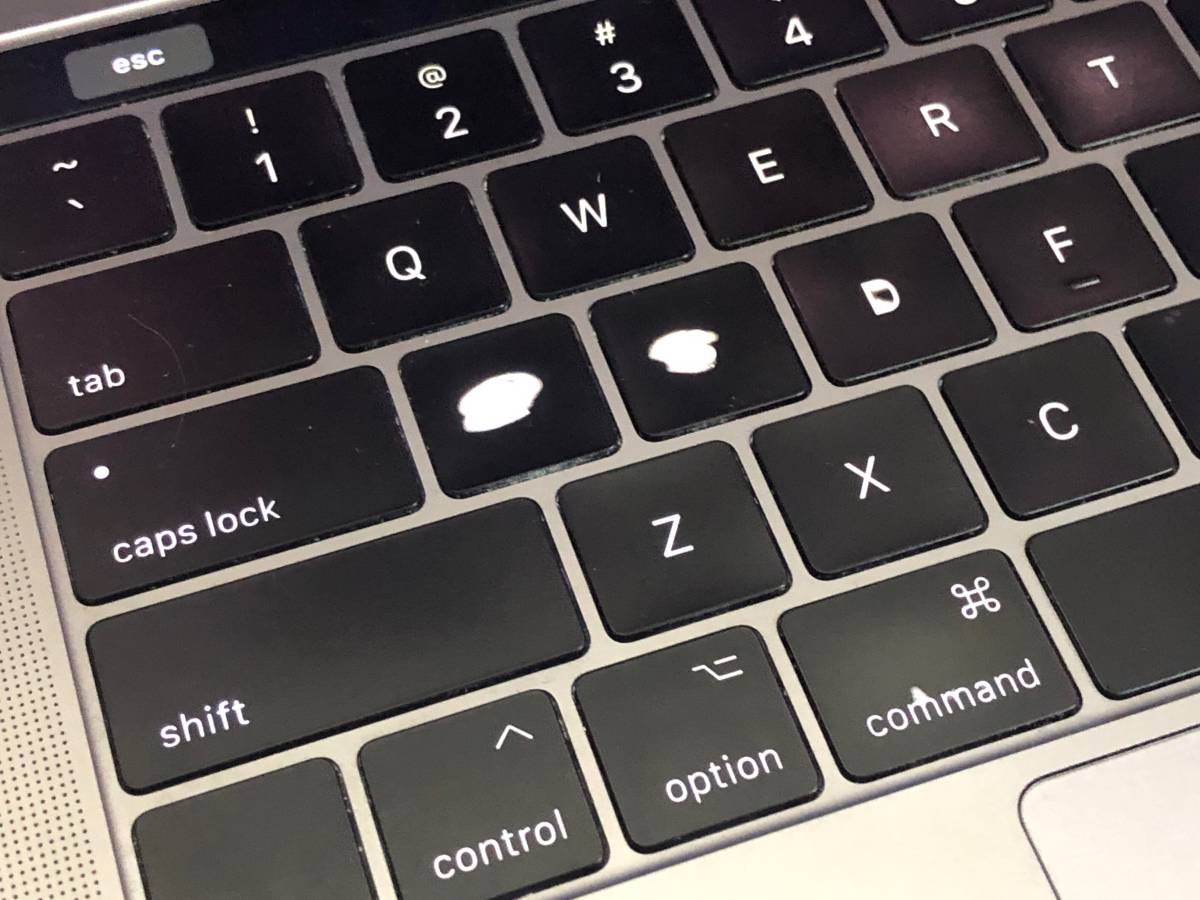 Apple Macbook Pro A1706 Touch Bar (2017) Laptop With 13.3 【動作OK