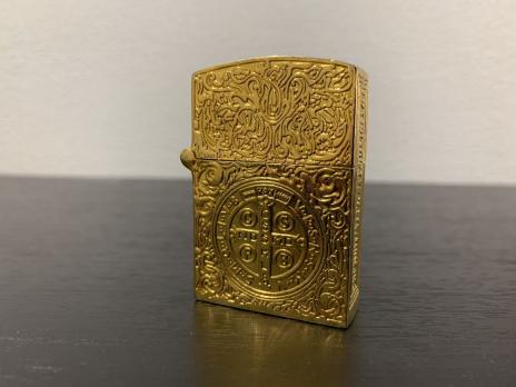  ZIPPO ジッポー オイルライター ゴールド色(その他)｜売買されたオークション情報、yahooの商品情報をアーカイブ公開 - オークファン Zippo
