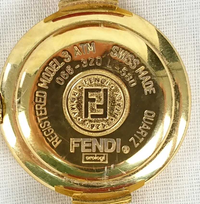 稼働】箱付き フェンディ 660L オロロジ 腕時計 ズッカ レディース 