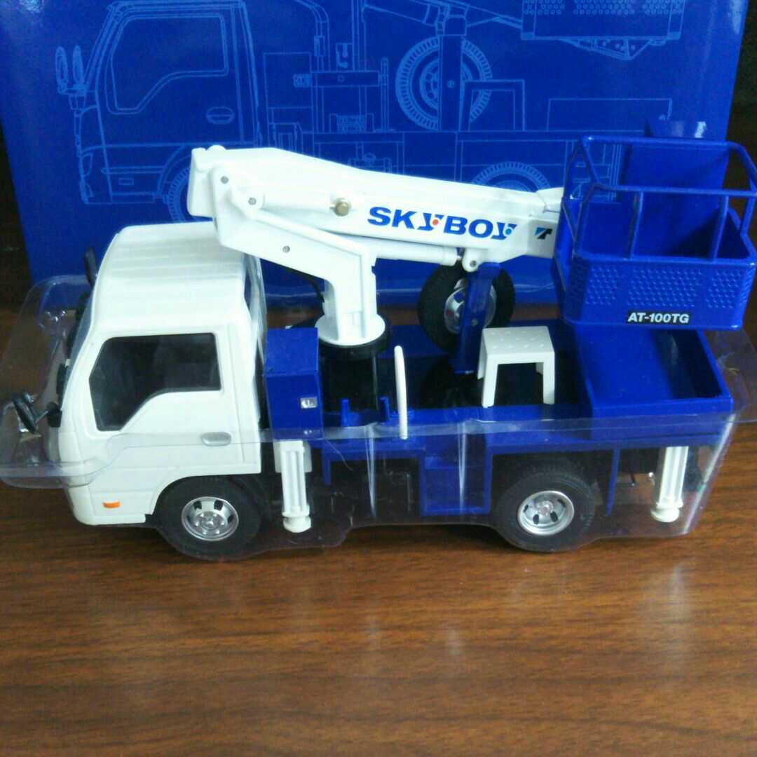 TADANO SKYBOY AT―100TG TADANO : AT-100TG & Dimensions Fung