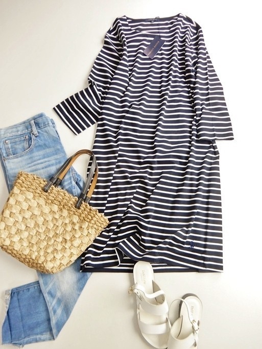 タグ付き ラルフローレンホーム Ralph Lauren コットン100 ワンポイント刺繍入ボーダーワンピースホームウェアナイトウェア ワンピース ロング 売買されたオークション情報 Yahooの商品情報をアーカイブ公開 オークファン Aucfan Com