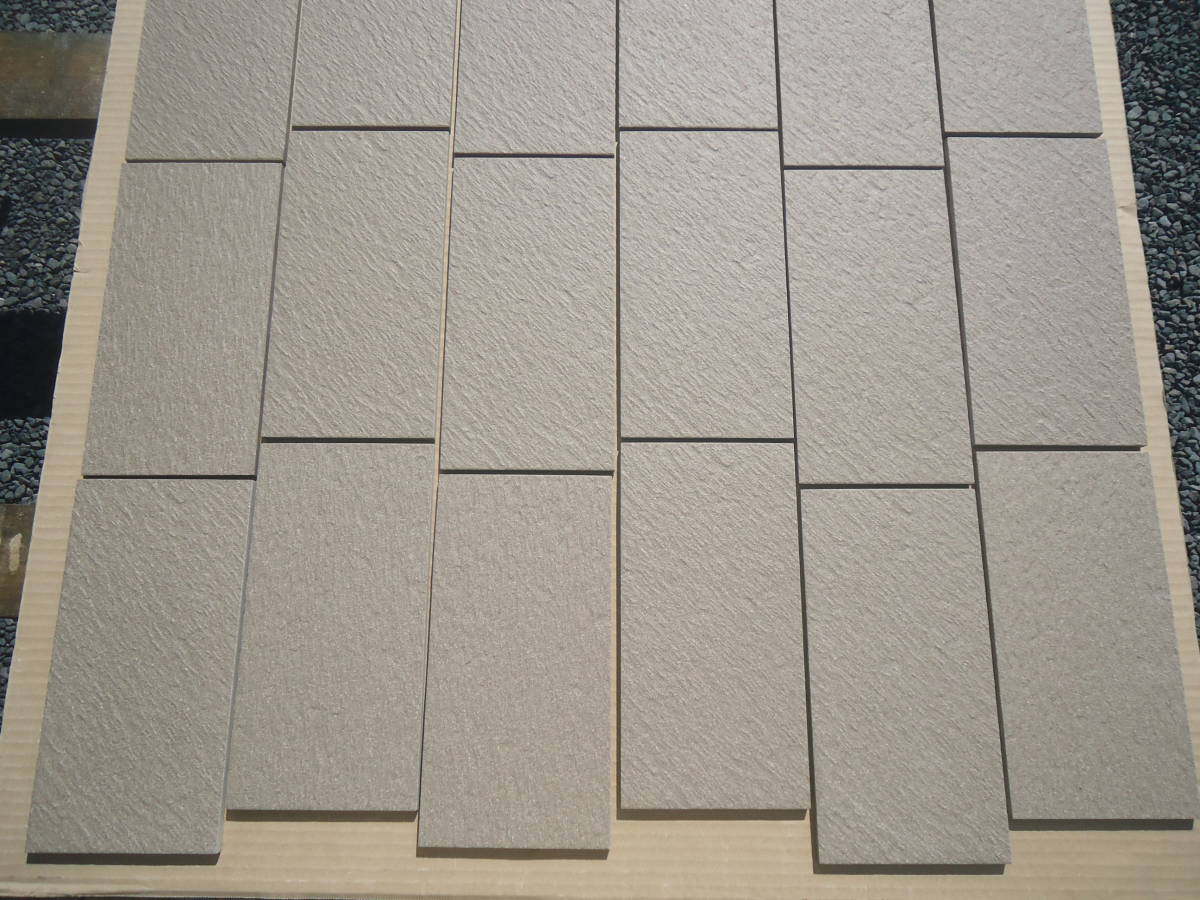 150×300角タイル 磁器質タイル 滑りにくそう 床タイル(内装材料一般 