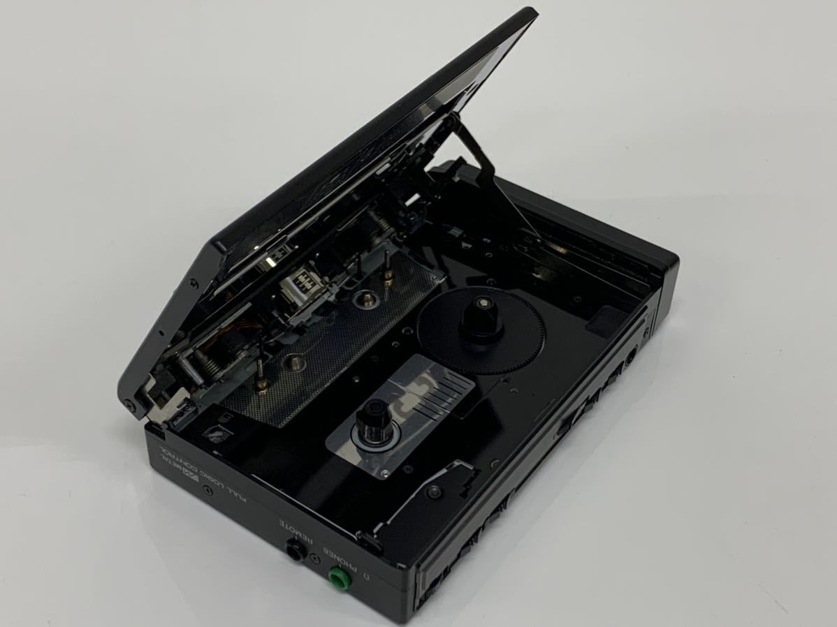 ジャンク アイワ AIWA HS-PX10 カセットプレーヤー 壊れています ジャンク アイワ AIWA HS-PX10 カセットプレーヤー 壊れています