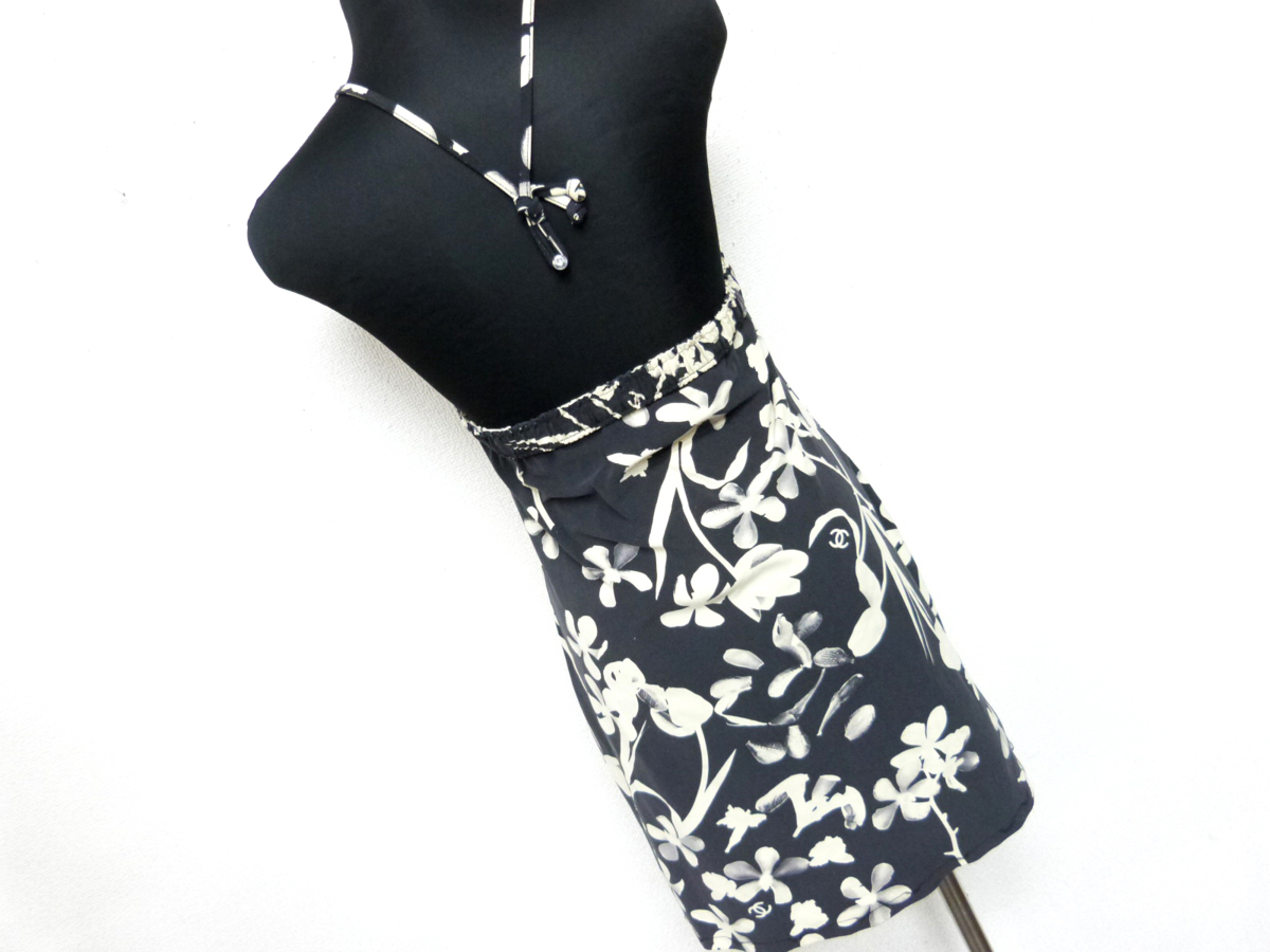 5302 シャネル 本物 水着 Lサイズ ホルターネック ワンピース 42 ココマーク 花柄 黒 女性用 売買されたオークション情報 Yahooの商品情報をアーカイブ公開 オークファン Aucfan Com